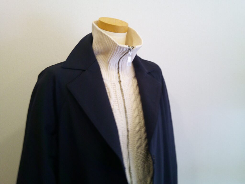 ナイロンストレッチコート